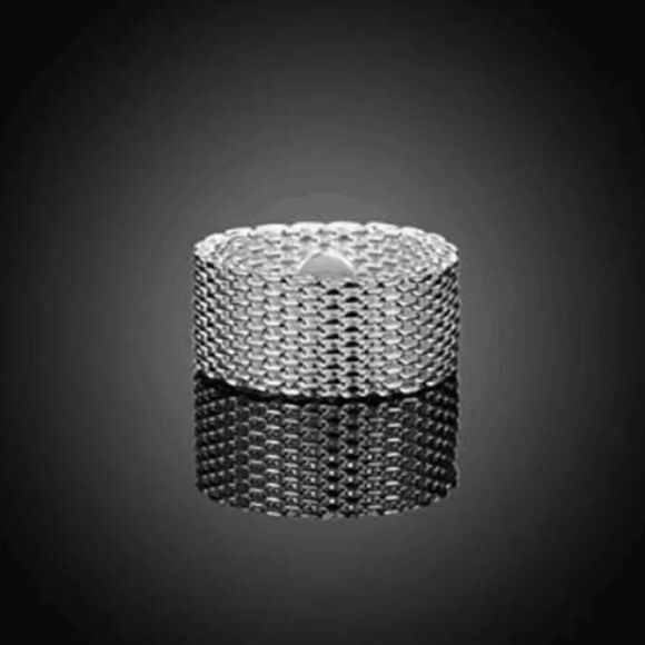 Elegant 925 Sterling Silver Mesh Ring - Picture 4 of 10